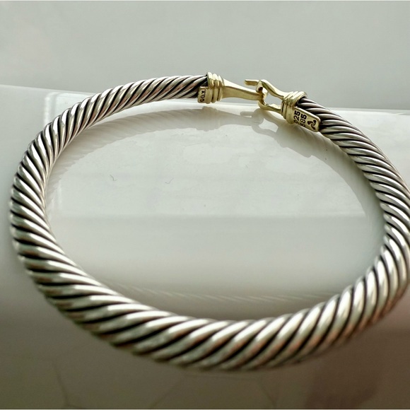 DAVID YURMAN 5mm Cable Classic Buckle Bracelet - Picture 2 of 6